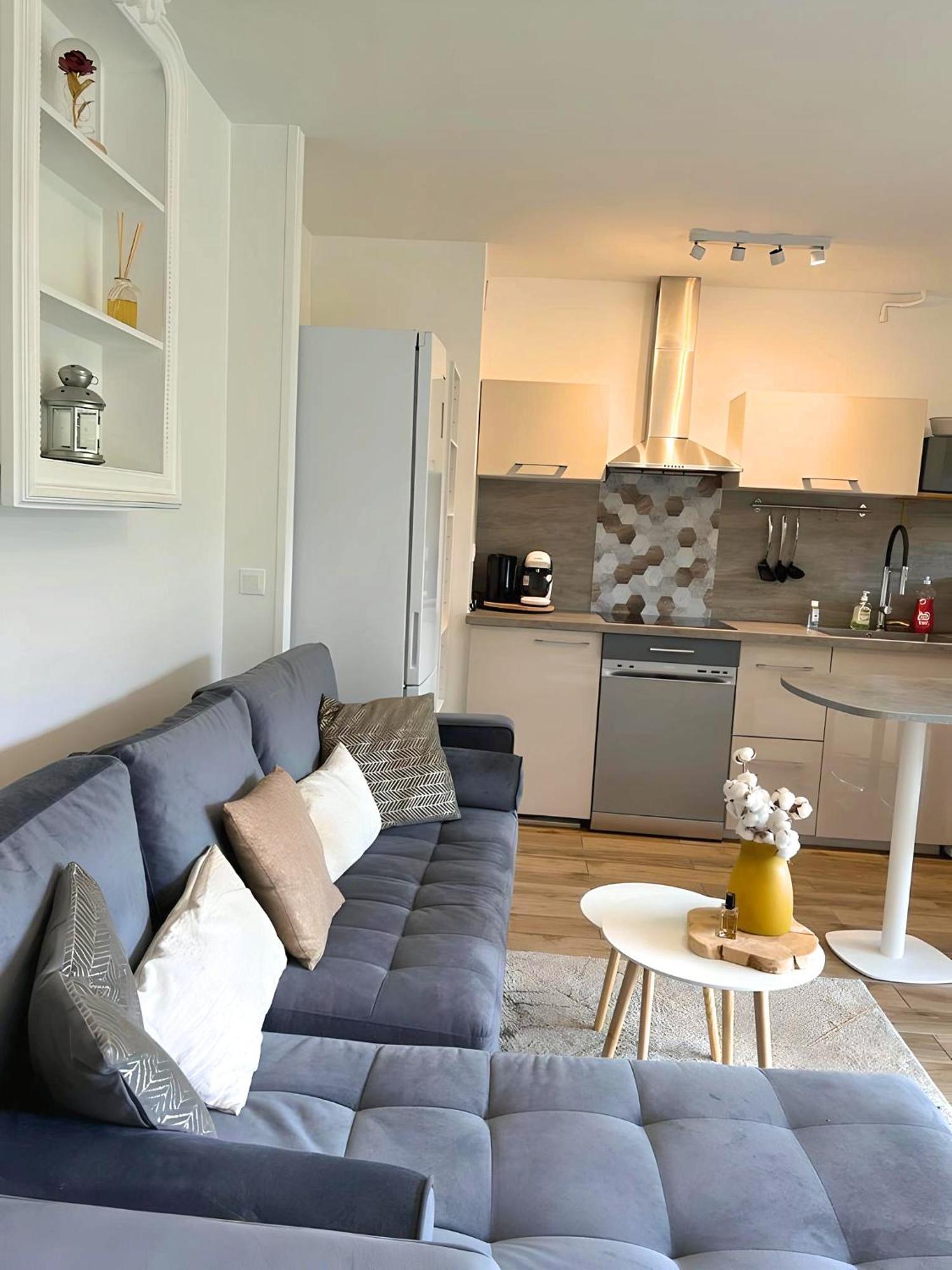 Appartement Avec Jardin Prive - 2 A 4 Voyageur Chaville Bagian luar foto