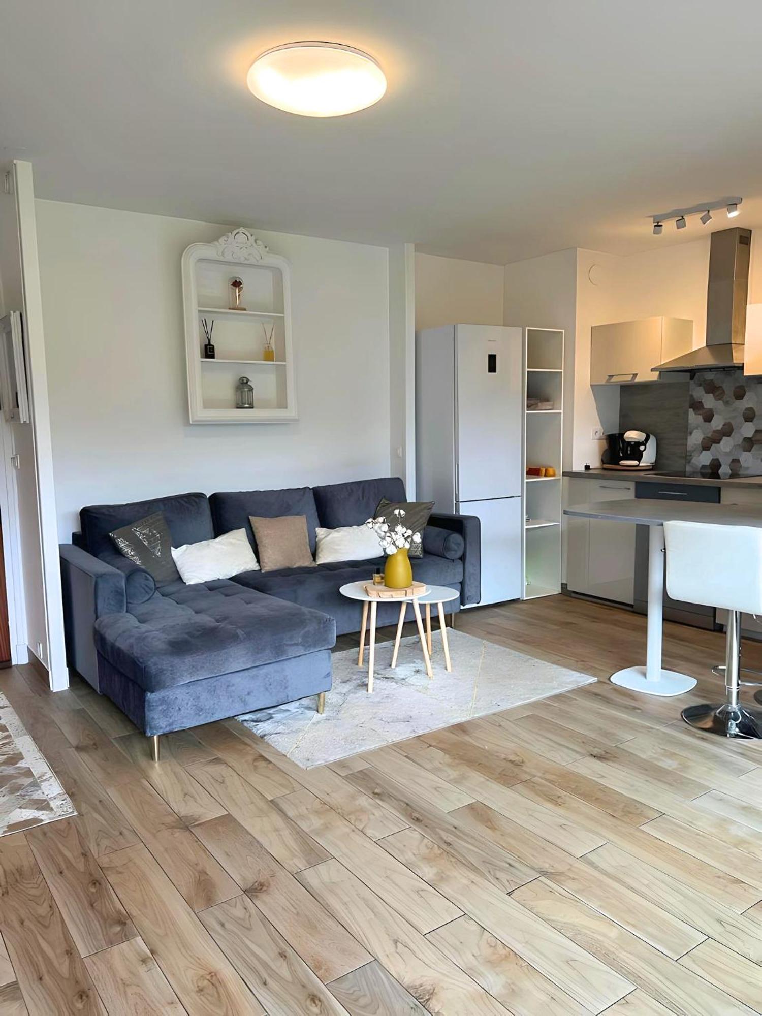 Appartement Avec Jardin Prive - 2 A 4 Voyageur Chaville Bagian luar foto